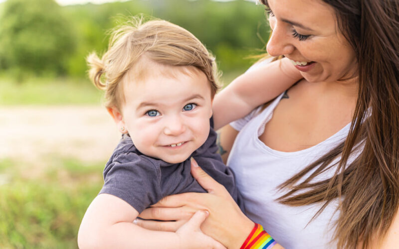 Cómo el método ROPA está transformando la paternidad entre parejas lesbianas en  República Dominicana